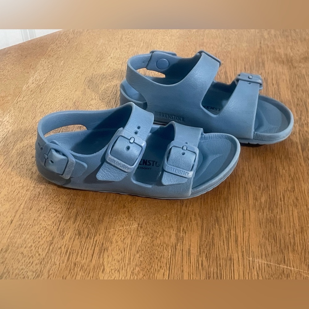 Birkenstock Kids Light Blue Sandals Size 28